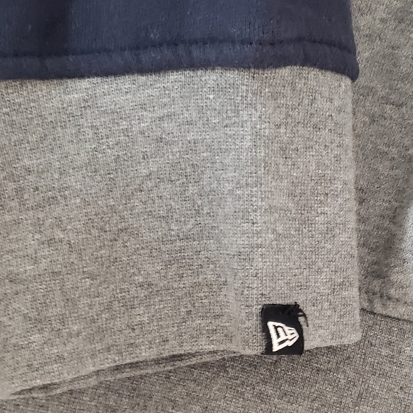 Like New NFL Seattle Seahawks Sweatshirt Ladies XL - Picture 7 of 7